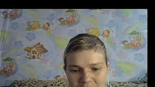 SaraSnow  online show from 04.28.26