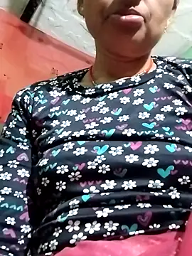 Snapshot of KIRTI12_HOT chatting on 10.09.25 KIRTI12 HOT online show from 10.09.25