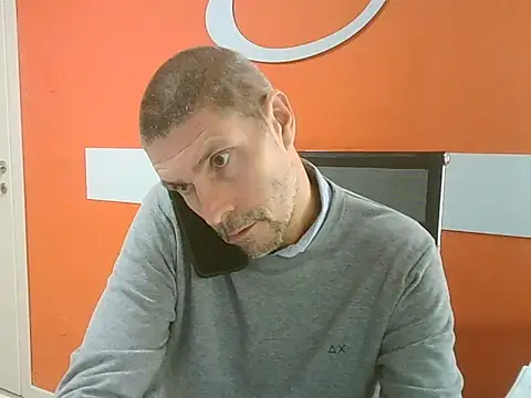 Snapshot of max79ve31 chatting on 10.27.25 max79ve31 online show from 10.27.25