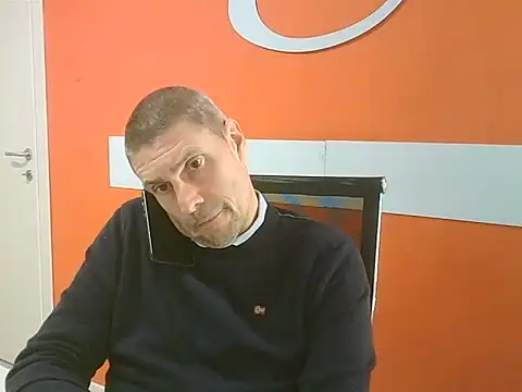 Snapshot of max79ve31 chatting on 11.17.25 max79ve31 online show from 11.17.25