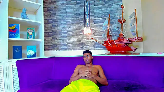 Snapshot of PoisonGuys chatting on 10.06.25 PoisonGuys online show from 10.06.25