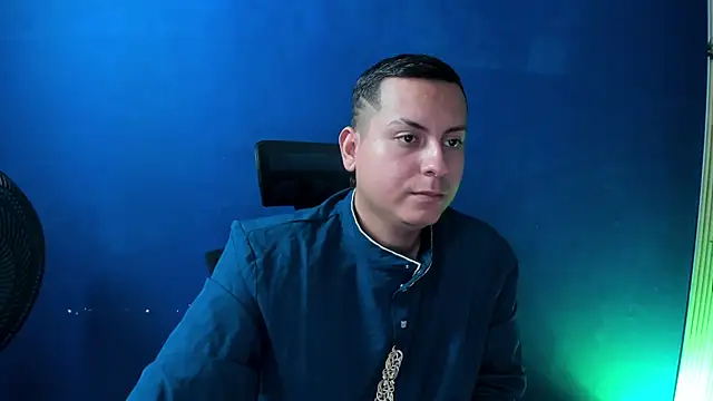 Snapshot of Sahira_and_Zaid chatting on 11.28.25 Sahira and Zaid online show from 11.28.25