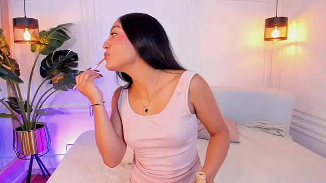 Snapshot of Dafne_Hillss chatting on 10.22.25 Dafne Hillss online show from 10.22.25