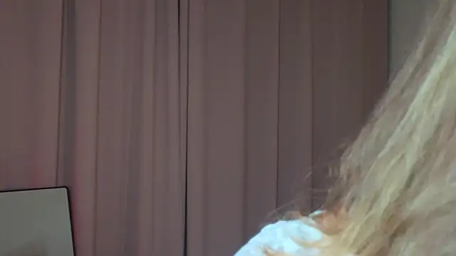 LoveSeekins online show from 04.08.26