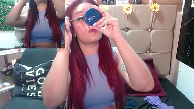 Snapshot of MIA__SPENCER chatting on 09.26.25 MIA SPENCER online show from 09.26.25