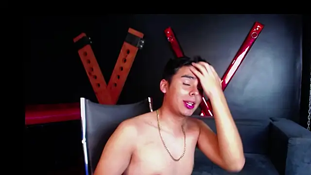 Snapshot of Matthewlodge chatting on 10.29.25 Matthewlodge online show from 10.29.25