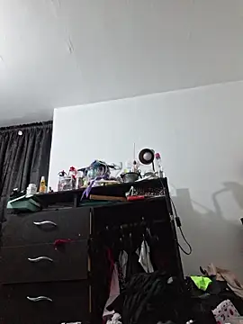 Snapshot of carolinerue chatting on 02.22.26 carolinerue online show from 02.22.26