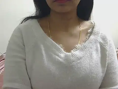MISS SOMIYA online show from 02.12.26