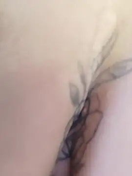 Shell Latina online show from 11.22.25