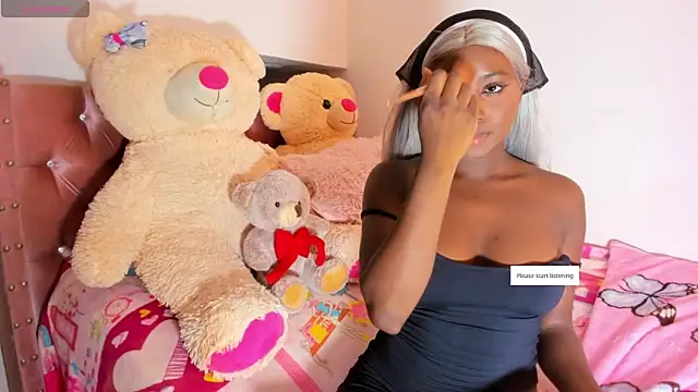 Snapshot of JesyHott chatting on 10.25.25 JesyHott online show from 10.25.25