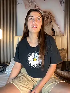 Dakota Evanns online show from 10.24.25