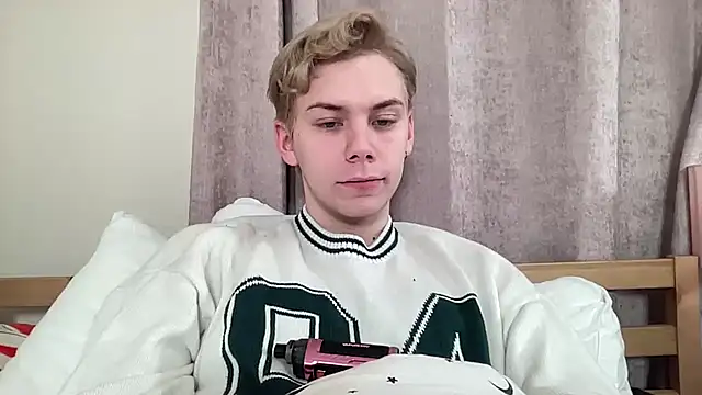 scottishtwink01 online show from 10.16.25