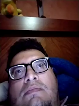 Santiagoqro85 online show from 10.01.25