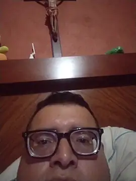 Santiagoqro85 online show from 12.02.25