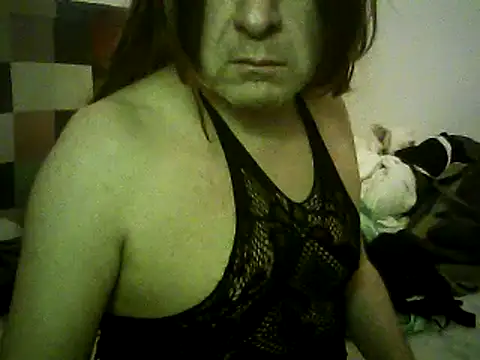 Snapshot of tuplaceroll chatting on 11.08.25 tuplaceroll online show from 11.08.25