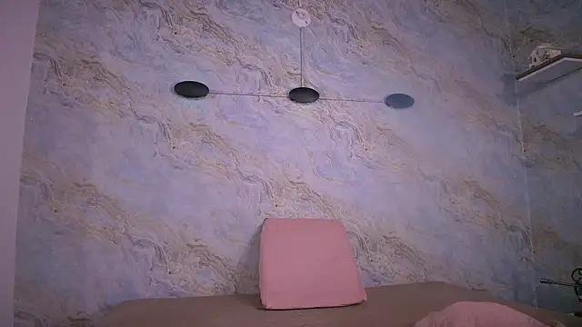 Snapshot of abbyrouss_ chatting on 10.11.25 abbyrouss online show from 10.11.25