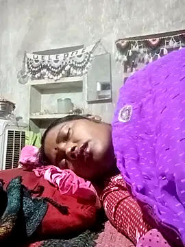 Snapshot of Cm_pooja chatting on 11.11.25 Cm pooja online show from 11.11.25