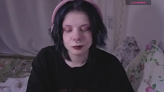 Snapshot of Alice_Zev chatting on 07.16.26 Alice Zev online show from 07.16.26