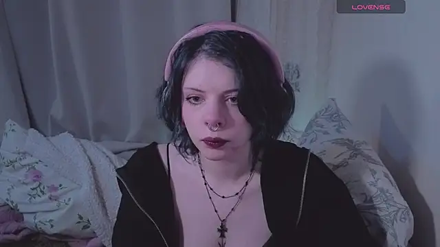 Snapshot of Alice_Zev chatting on 07.23.26 Alice Zev online show from 07.23.26