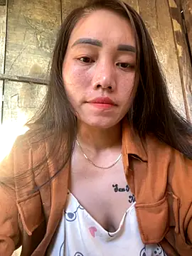 chipp-bong online show from 10.10.25