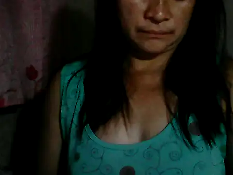 yoursPinayMama1682 online show from 01.17.26