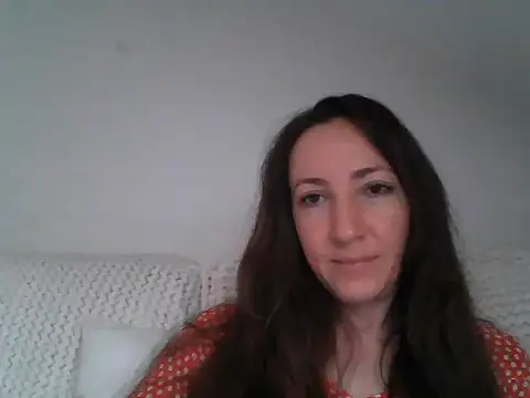 Snapshot of Valessya chatting on 05.04.26 Valessya online show from 05.04.26