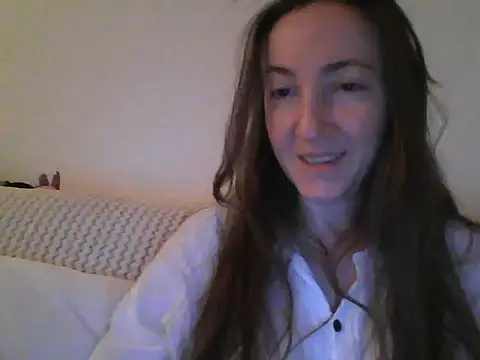 Snapshot of Valessya chatting on 05.16.26 Valessya online show from 05.16.26