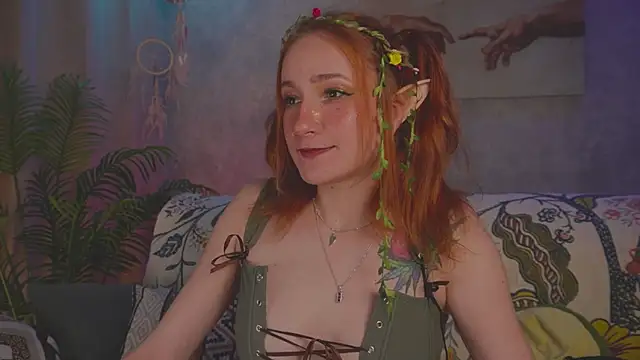 Snapshot of Charming_winky chatting on 10.08.25 Charming winky online show from 10.08.25