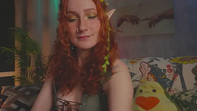 Snapshot of Charming_winky chatting on 10.20.25 Charming winky online show from 10.20.25