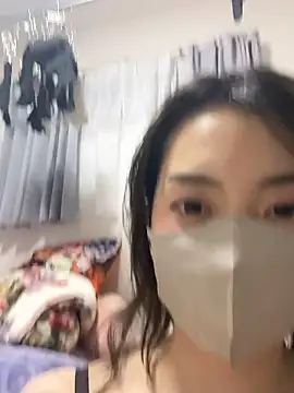 Snapshot of naginagisan chatting on 04.19.26 naginagisan online show from 04.19.26