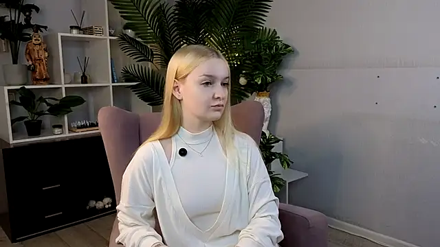 KrishnaSimmons online show from 09.11.25