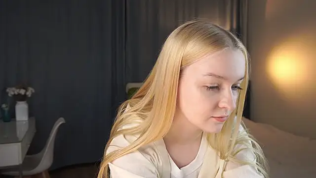 KrishnaSimmons online show from 09.13.25