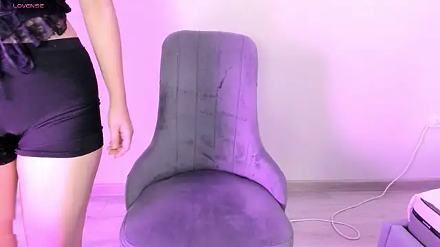 yanyaan online show from 10.03.25