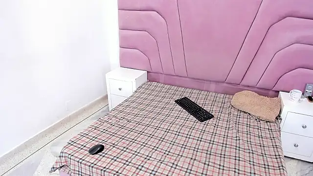 Snapshot of kingmaverickx chatting on 03.26.26 kingmaverickx online show from 03.26.26