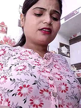 Hot-Pooja25 online show from 03.13.26