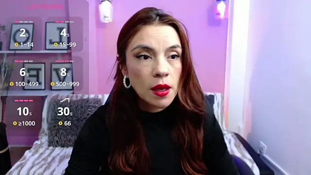 Snapshot of KendallWood_ chatting on 11.30.25 KendallWood online show from 11.30.25