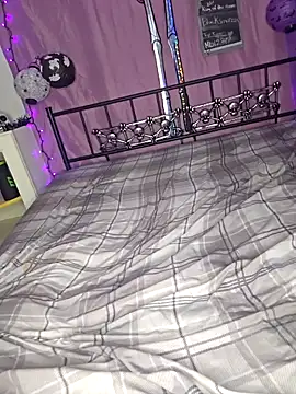 BabygurlJay online show from 10.24.25