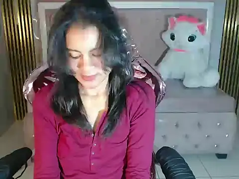 Snapshot of catalina5_s chatting on 09.28.25 catalina5 s online show from 09.28.25