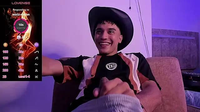 Snapshot of Austin_Cardieff_ chatting on 10.15.25 Austin Cardieff online show from 10.15.25