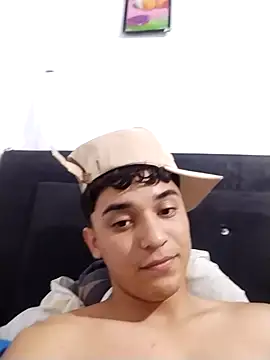 Snapshot of Austin_Cardieff_ chatting on 11.11.25 Austin Cardieff online show from 11.11.25