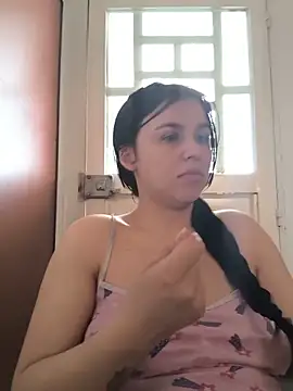 Snapshot of Daniela-rosee chatting on 05.16.26 Daniela-rosee online show from 05.16.26