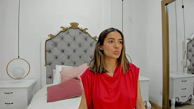 Snapshot of Skylerwhite02 chatting on 04.08.26 Skylerwhite02 online show from 04.08.26