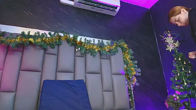 kissme luna online show from 12.04.25