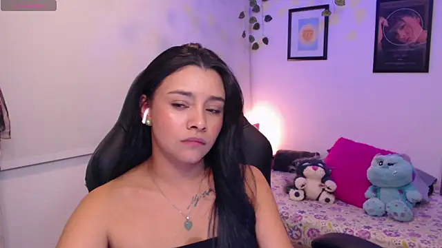 MarilynWhite  online show from 10.05.25