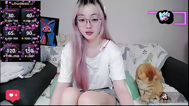 baby-yaya20 online show from 10.23.25