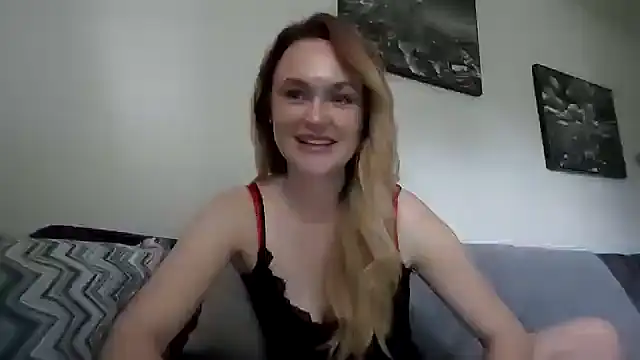 Rovelaa online show from 07.07.26