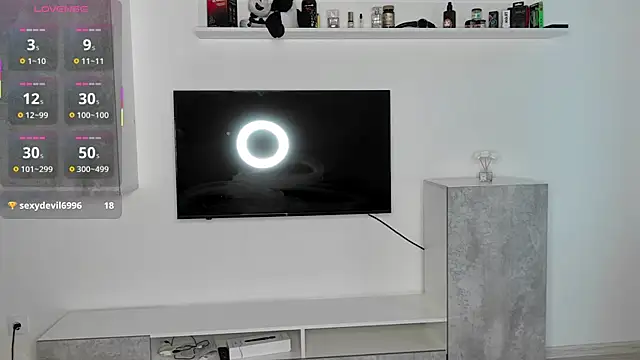 Snapshot of Sugarpeaach chatting on 12.14.25 Sugarpeaach online show from 12.14.25