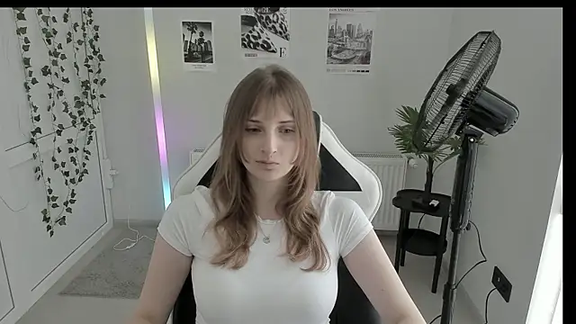 Snapshot of NeyliDream chatting on 06.06.26 NeyliDream online show from 06.06.26