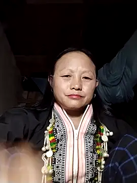 Snapshot of Samdim23 chatting on 12.05.25 Samdim23 online show from 12.05.25