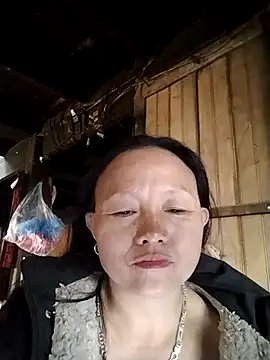 Snapshot of Samdim23 chatting on 12.21.25 Samdim23 online show from 12.21.25